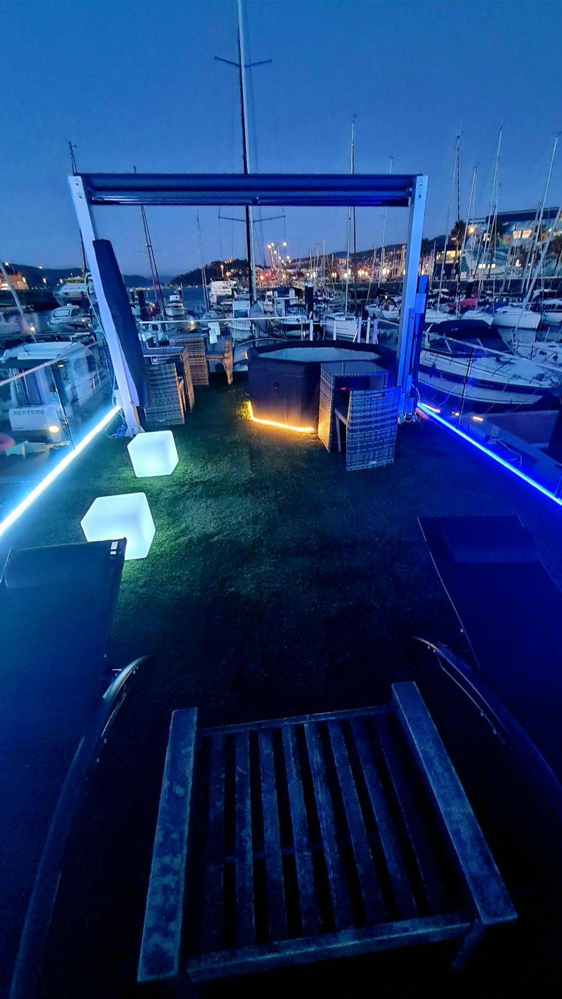 Barco-Apartamento En El Nautico De Vigo Eksteriør billede