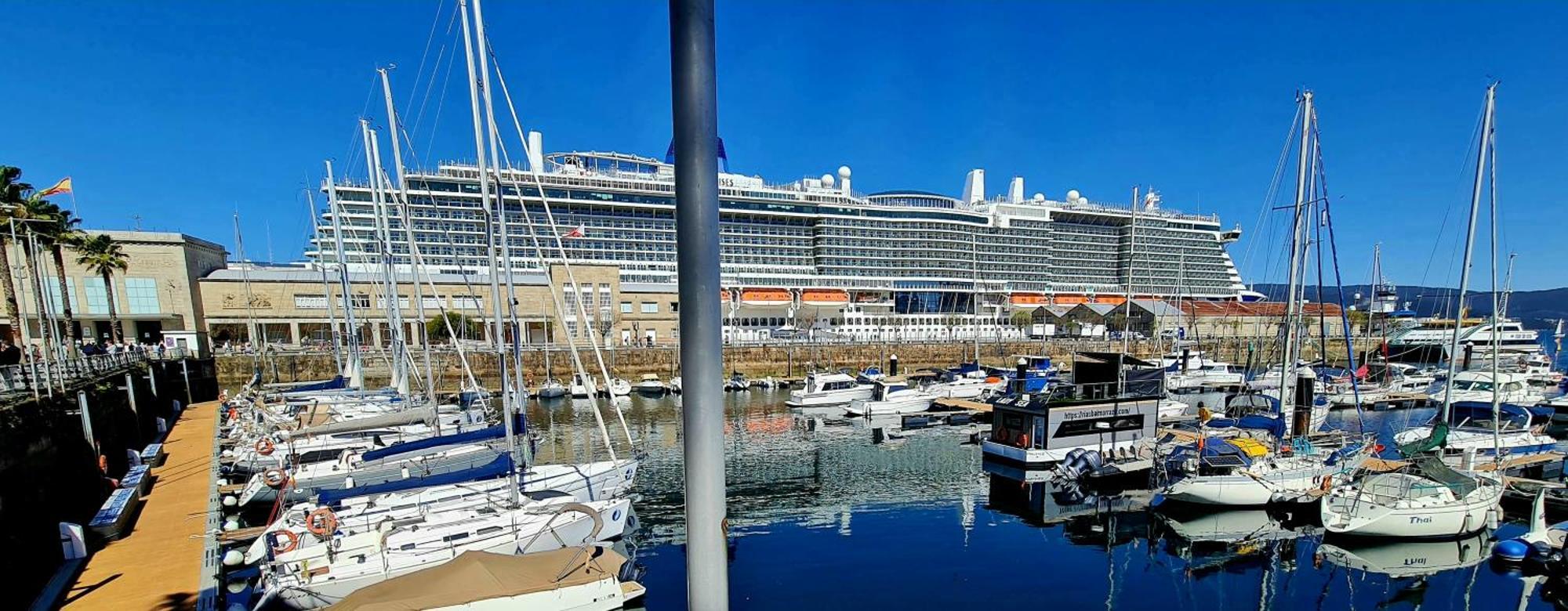 Barco-Apartamento En El Nautico De Vigo Eksteriør billede